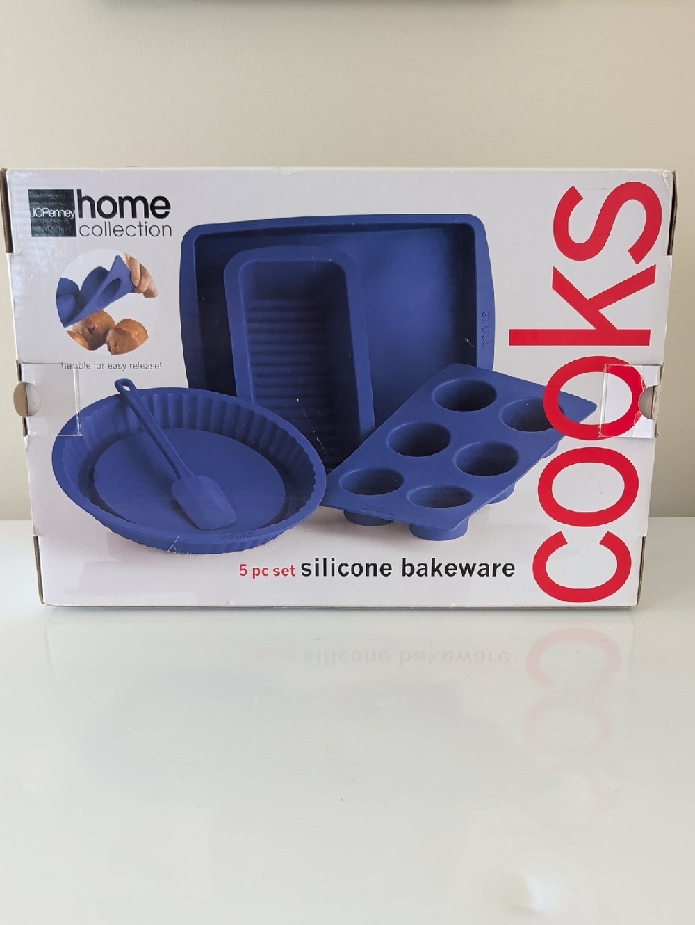 Blue Silicone Bakeware 5-Piece Set NWT